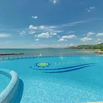 Апартаменты Sea View C 514